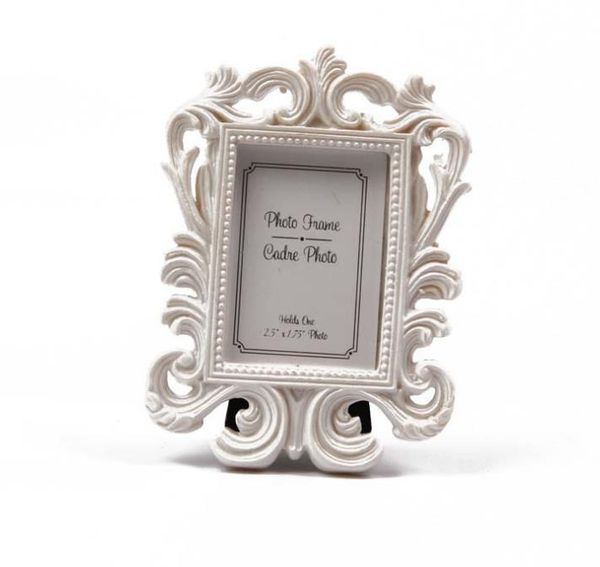 Baroque-style photo frame for weddings, elegant valentine's gift, doubles as a place card holder, wholesale item SN2196