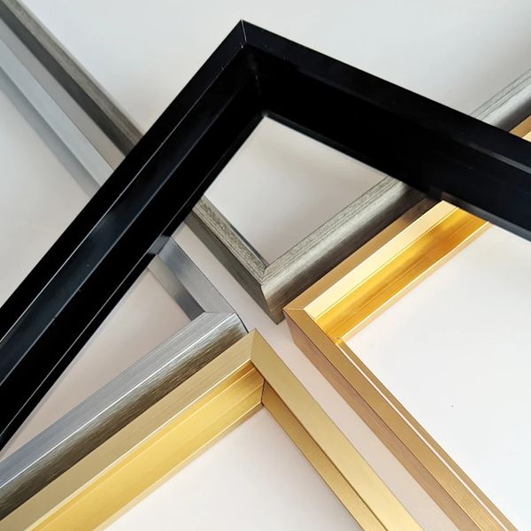 Black metal and aluminum frames in 40x50, 50x70, and 60x90cm sizes for displaying oil paintings, artwork, posters, and home decor