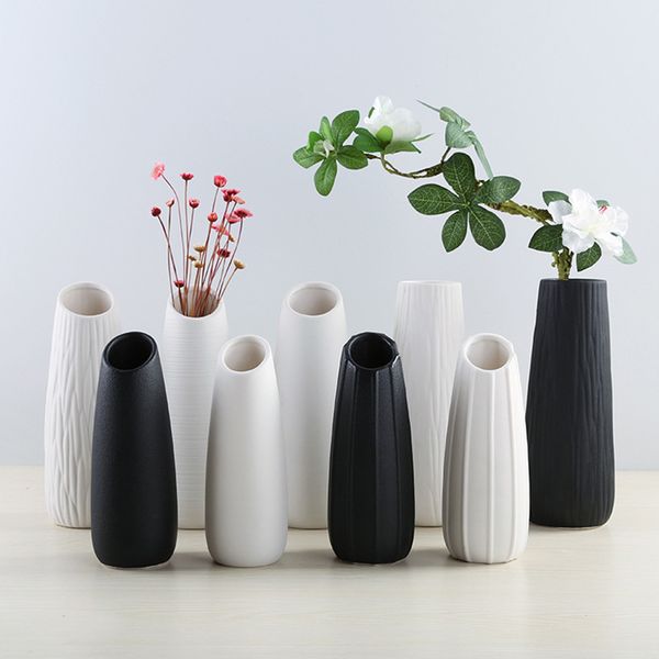 Ceramic vases in Nordic minimalist design with simple white/black options, European-style home decor, fashionable flowerpot for gifts