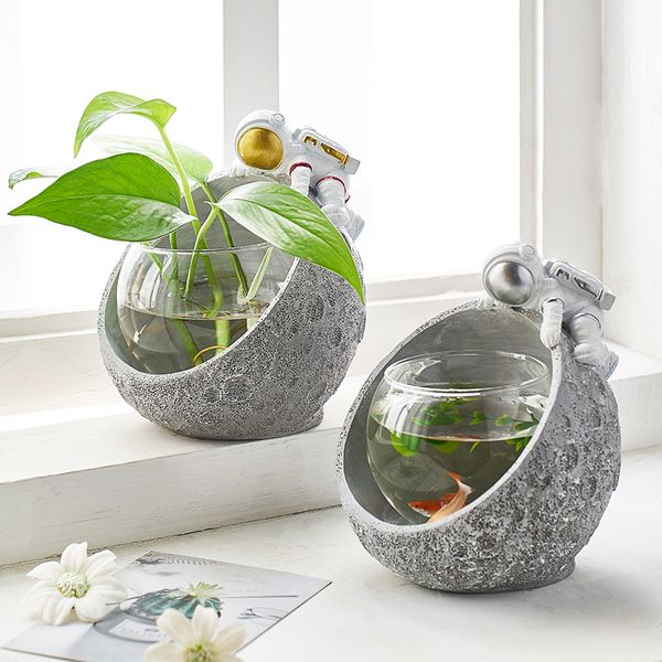 Creative Korean glass plant vase for home decor, astronaut resin diver ornaments, hydroponic office desktop vases