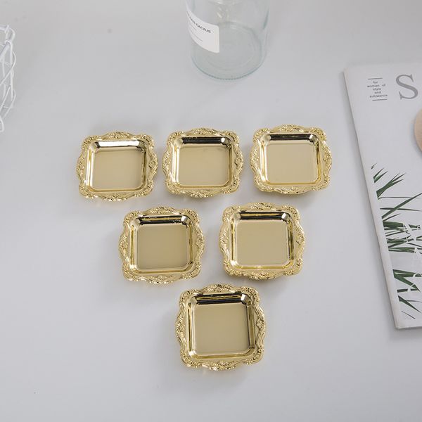 Decorative Plates 20Pcs Mini Gold Storage Tray Silver Cake Fruit Jewelry Display Plastic Party Sushi for Home Decor Sauce Dish 221201

20 gold and silver mini decorative plates for displaying cakes, fruits, jewelry, sushi, or sauces at parties and home decor