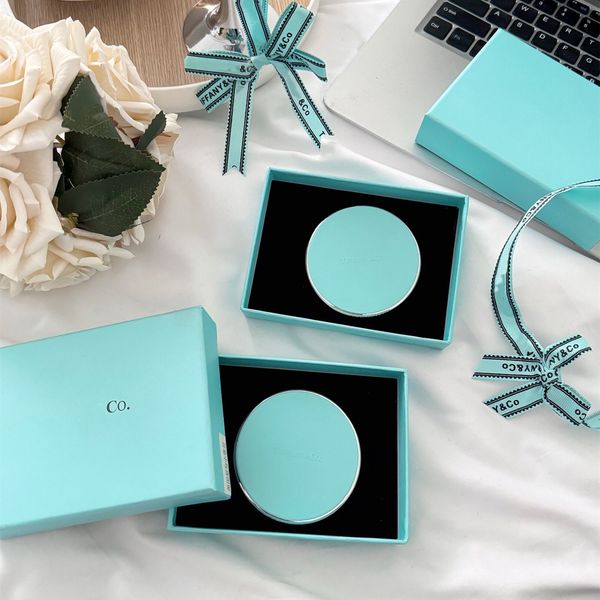 Designer Blue Car Pendant with Long-lasting Fragrance for Home, Bathroom, and Bedroom Aromatherapy in Gift Box Packaging