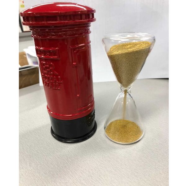 Golden sand timer for 30-second time management in party games