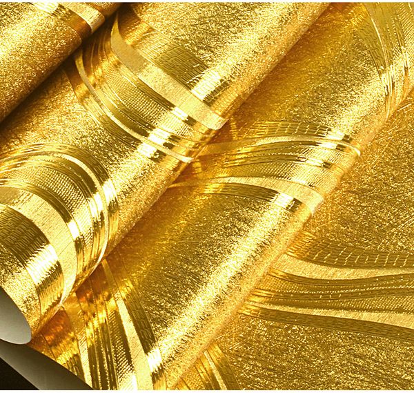 High-quality plaid-patterned striped gold foil wallpaper for luxurious living room decor, waterproof and embossed