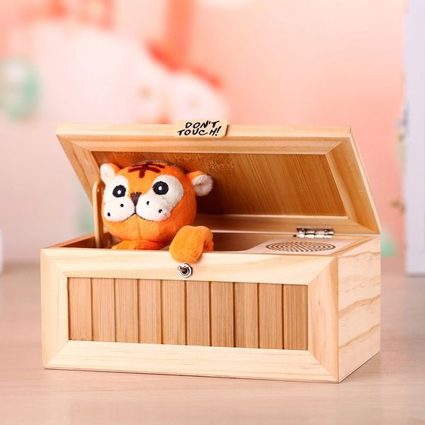 New electronic stress-relief desk toy with tiger sounds, a cute gift option Z0123