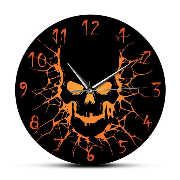 Silent Gothic Skull Wall Clock with Crack Hole Design for Halloween Home Decor