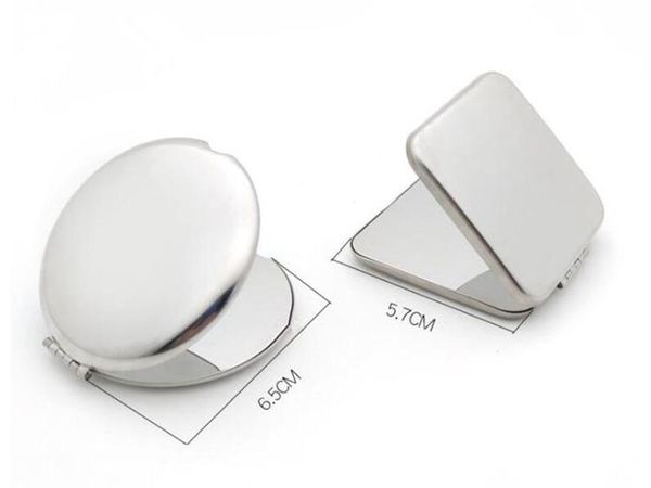 Square compact mirror in silver, ideal for weddings and makeup, with quick delivery