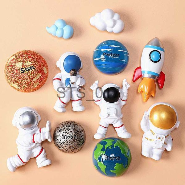 Star Astronaut Fridge Magnets: Handmade resin crafts, cute cartoon fridge decorations, perfect souvenirs