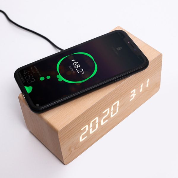 The latest desk clock
10W wireless charging wooden smartphone stand with LED digital alarm and voice-controlled temperature display