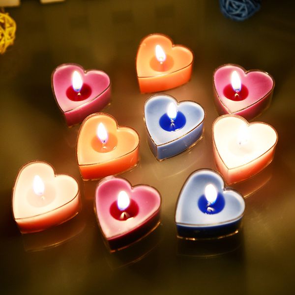 Valentine's Day heart-shaped scented candle with romantic tea wax fragrance, perfect for weddings and delicate decor