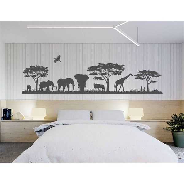 Wild Animals Landscape Vinyl Wall Decal for Safari Bedroom with African Animal Theme and Sunset Nature Scene 3115 201202